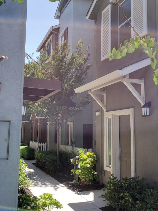 Building Photo - 1319 De Altura Common