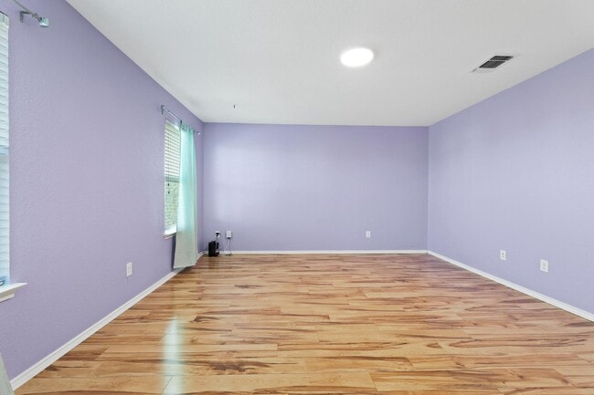 Building Photo - 2450 Keyhole Vw