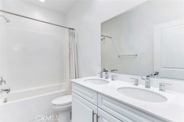 Building Photo - 6996 Cottonwood Ln
