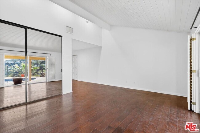 Building Photo - 3713 Dellvale Pl