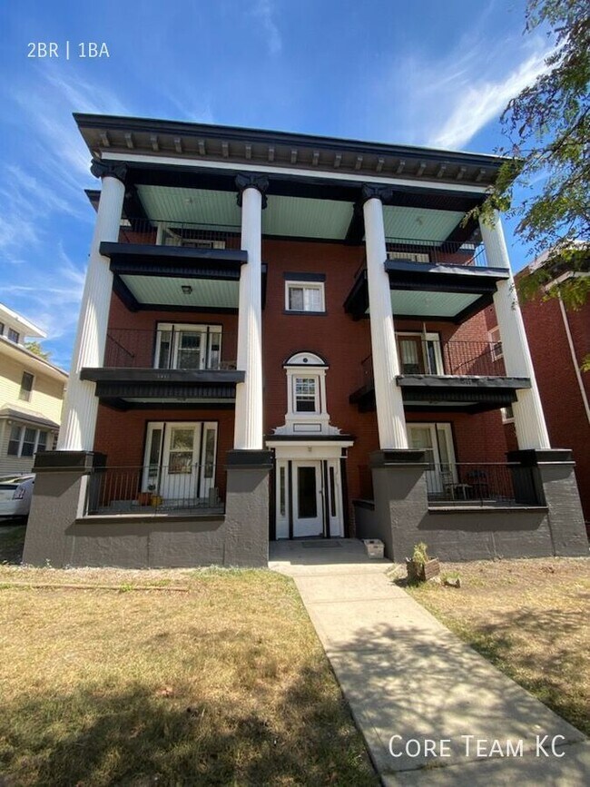Building Photo - 4345 Harrison St