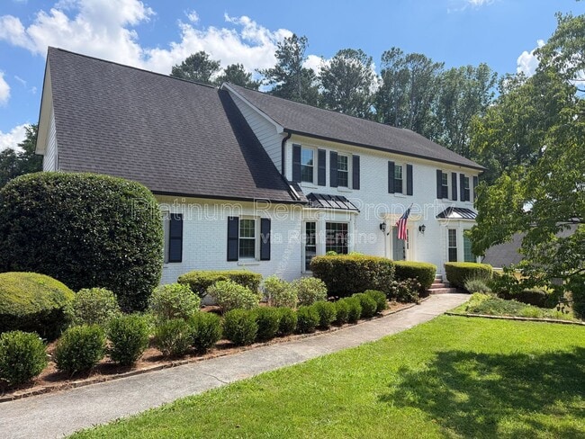 Building Photo - 467 Lees Trace SW