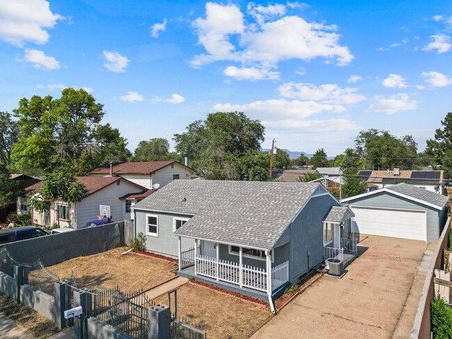 Building Photo - 3 Bed 1 Bath Home in Stratton Meadows!!!