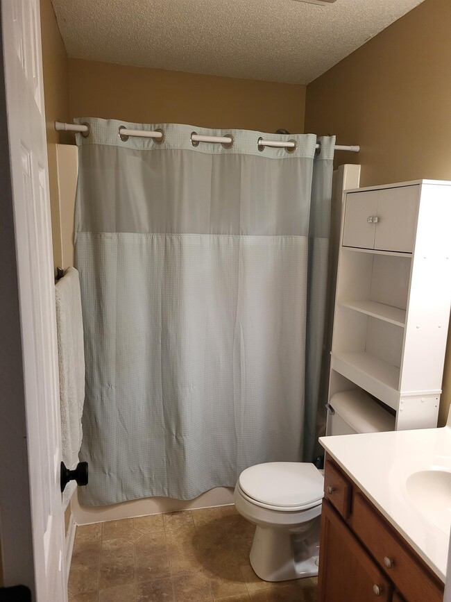 Building Photo - 124 Villa Park Dr