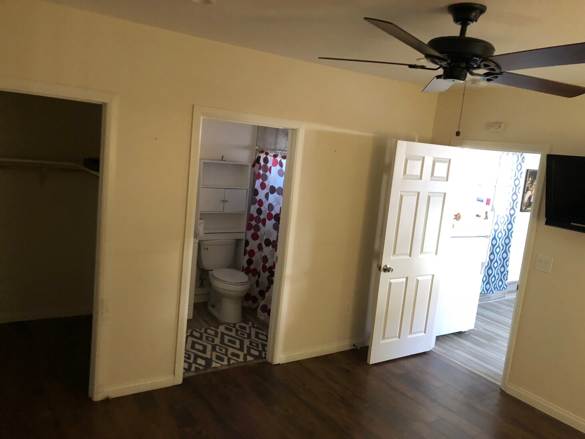 Building Photo - 18334 Lorne St