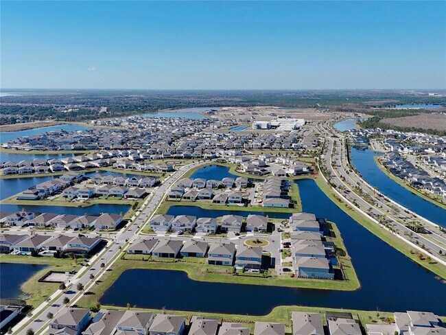 Building Photo - 14037 Kauai Dr