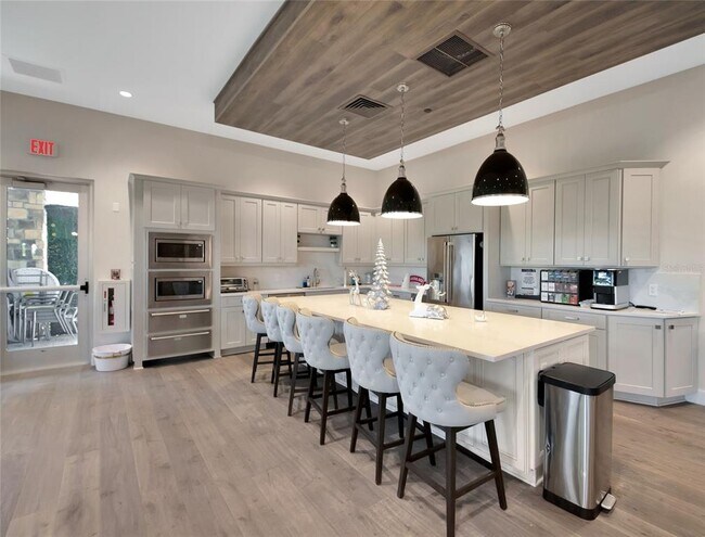 Building Photo - 5305 Bartolomeo St