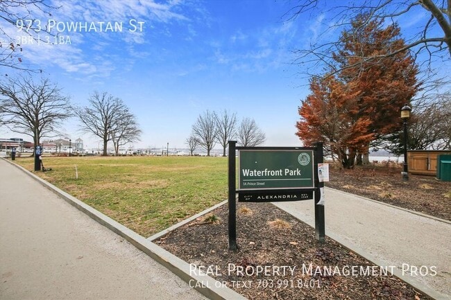Building Photo - 973 Powhatan St