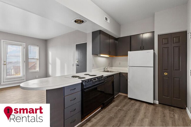Building Photo - 1642 S 39th St