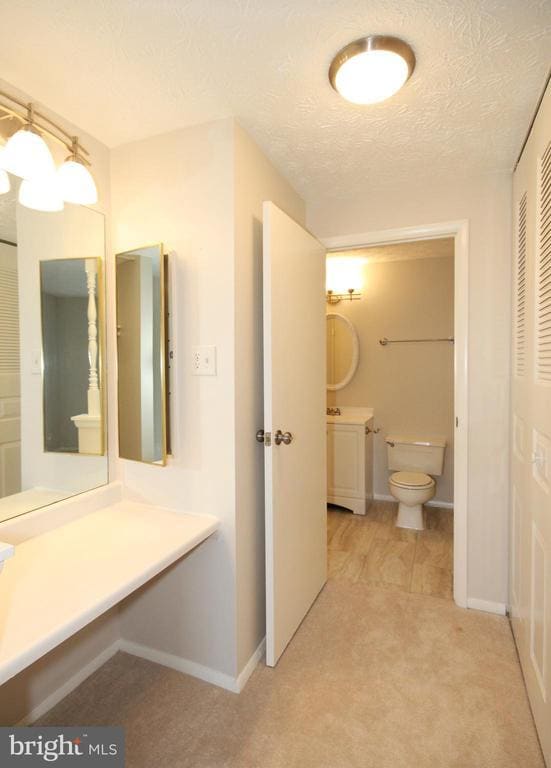 Building Photo - 8032 Grandview Ct