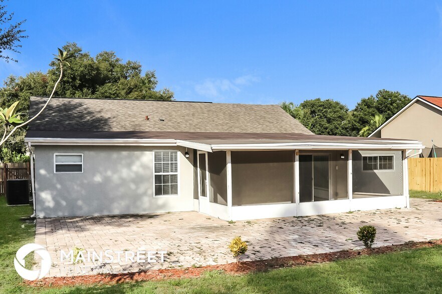 Building Photo - 215 Dempsey Way