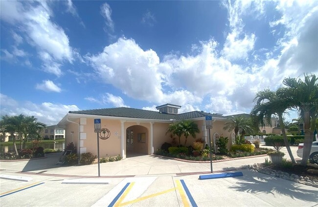 Building Photo - 801 Gondola Park Dr