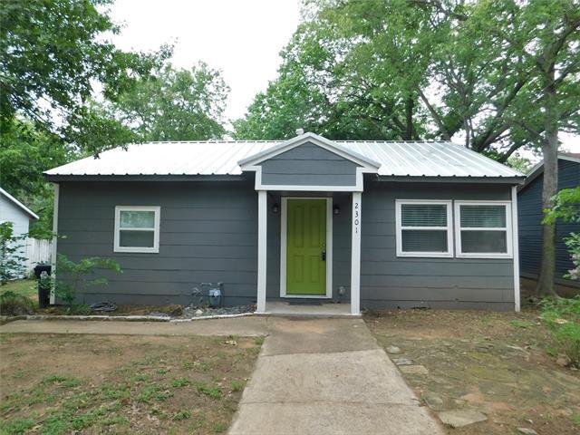 Building Photo - 2301 Bolivar St