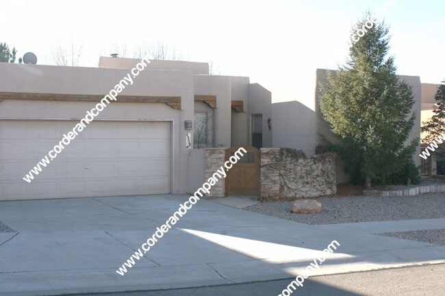 Primary Photo - Beautiful 4 Bedroom, 2 Bathroom, 2 Car Gar...