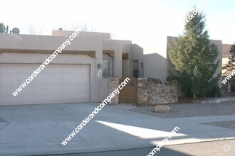 Building Photo - Beautiful 4 Bedroom, 2 Bathroom, 2 Car Gar...