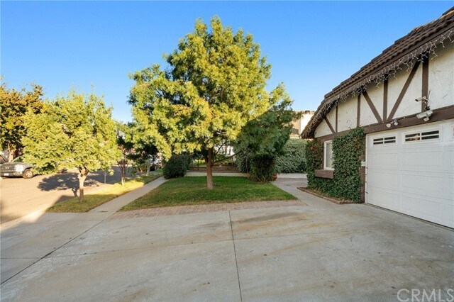Building Photo - 3363 Tulip Ave
