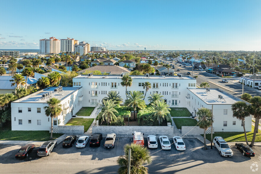 Primary Photo - Ocean Reef Residences