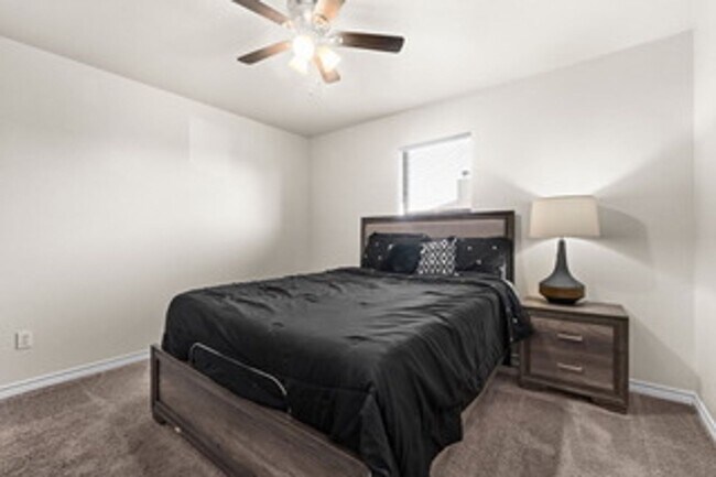 Building Photo - 4109 Maid Marian Cir