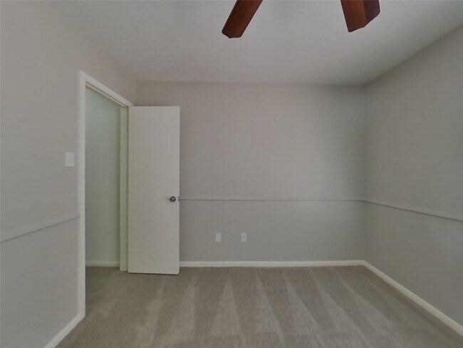 Building Photo - 1702 Glacier Blue Dr