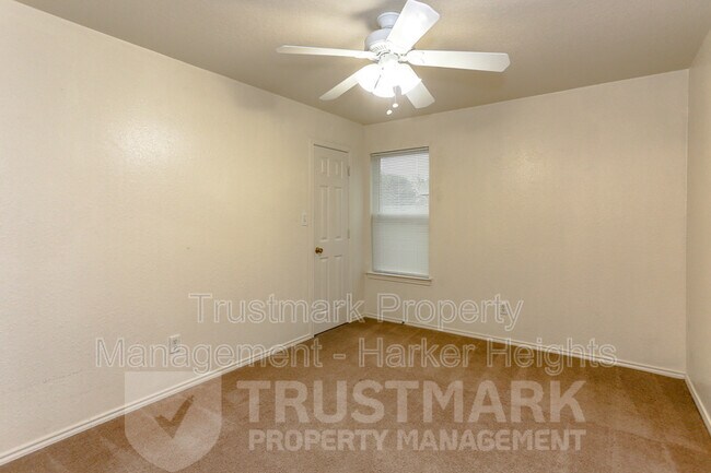 Building Photo - 4907 John David Dr