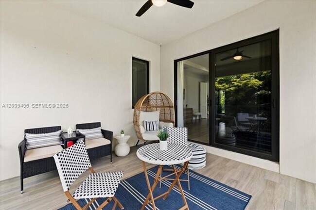 Building Photo - 12120 Rhino Oaks Dr