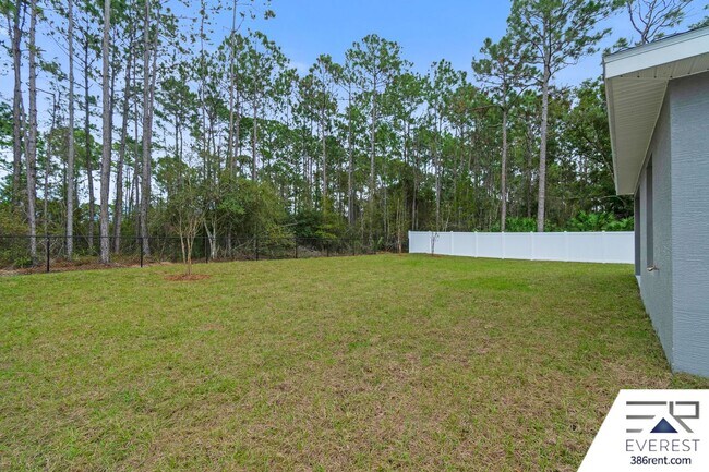 Building Photo - FULLY FENCED 4/3/2 IN DESIRABLE SEMINOLE WOODS