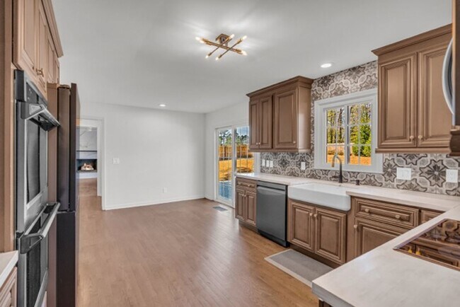 Building Photo - Elegant 4BR Home with Luxury Finishes and Premier Amenities in Marietta