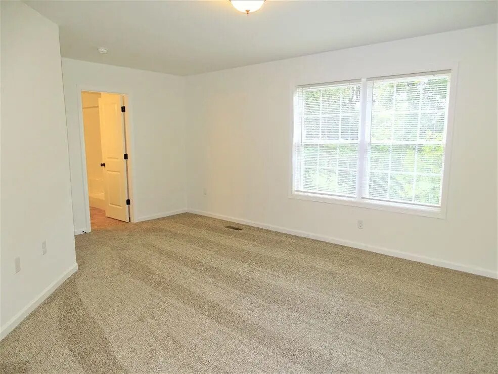 Building Photo - 434 Masonic Dr