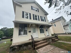 Building Photo - 222 N Cherry St