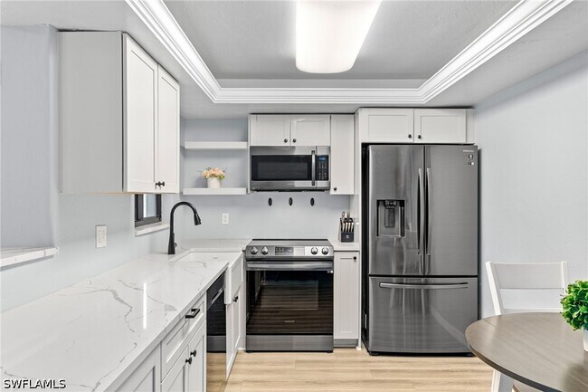 Building Photo - 3625 Boca Ciega Dr