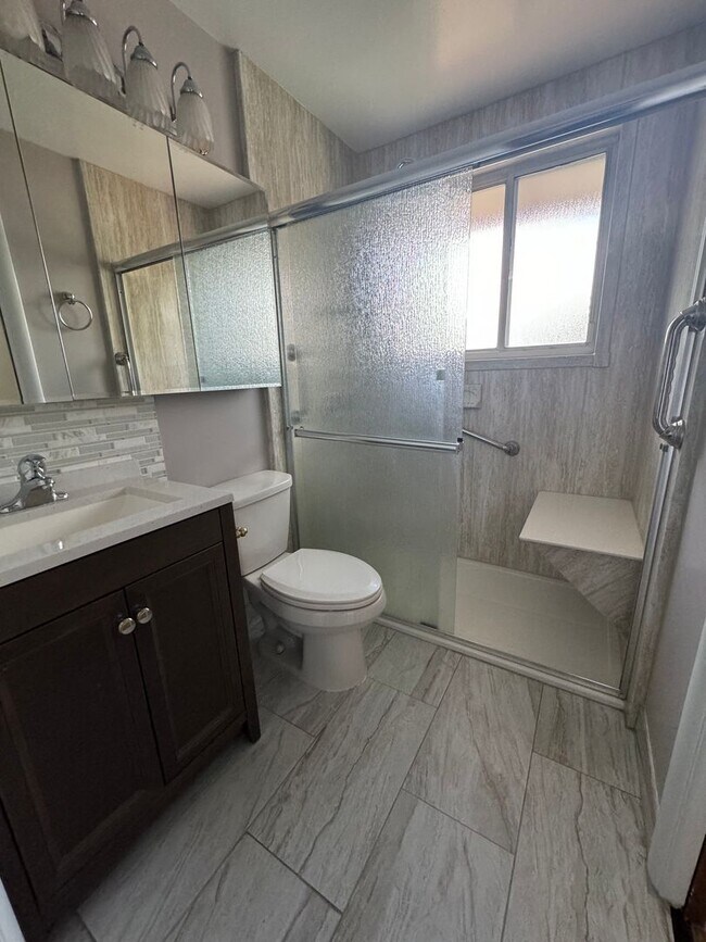 Building Photo - Beautiful home for rent in Murray!