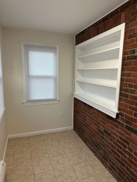 Breezeway - 9 Spruce St