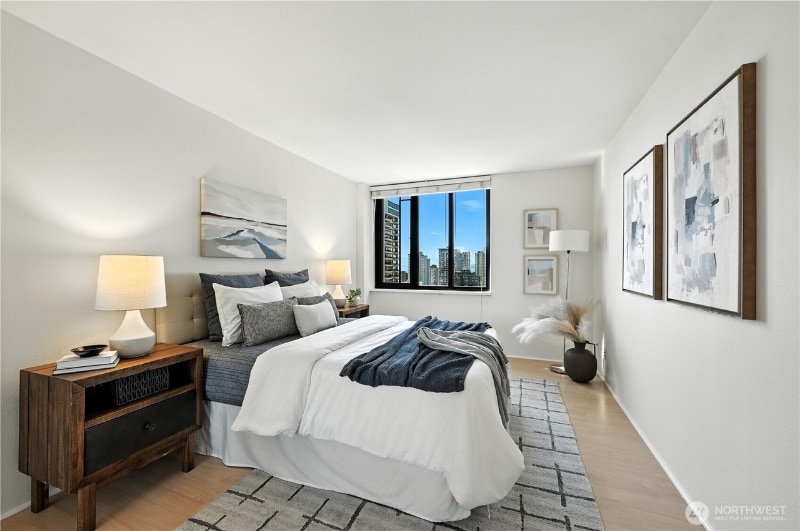 Building Photo - 2101 3rd Ave