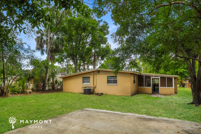 Building Photo - 8863 Yeoman Dr