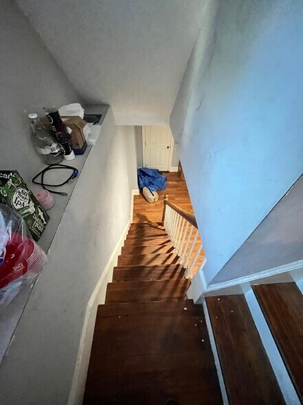 Building Photo - 731 Parker St