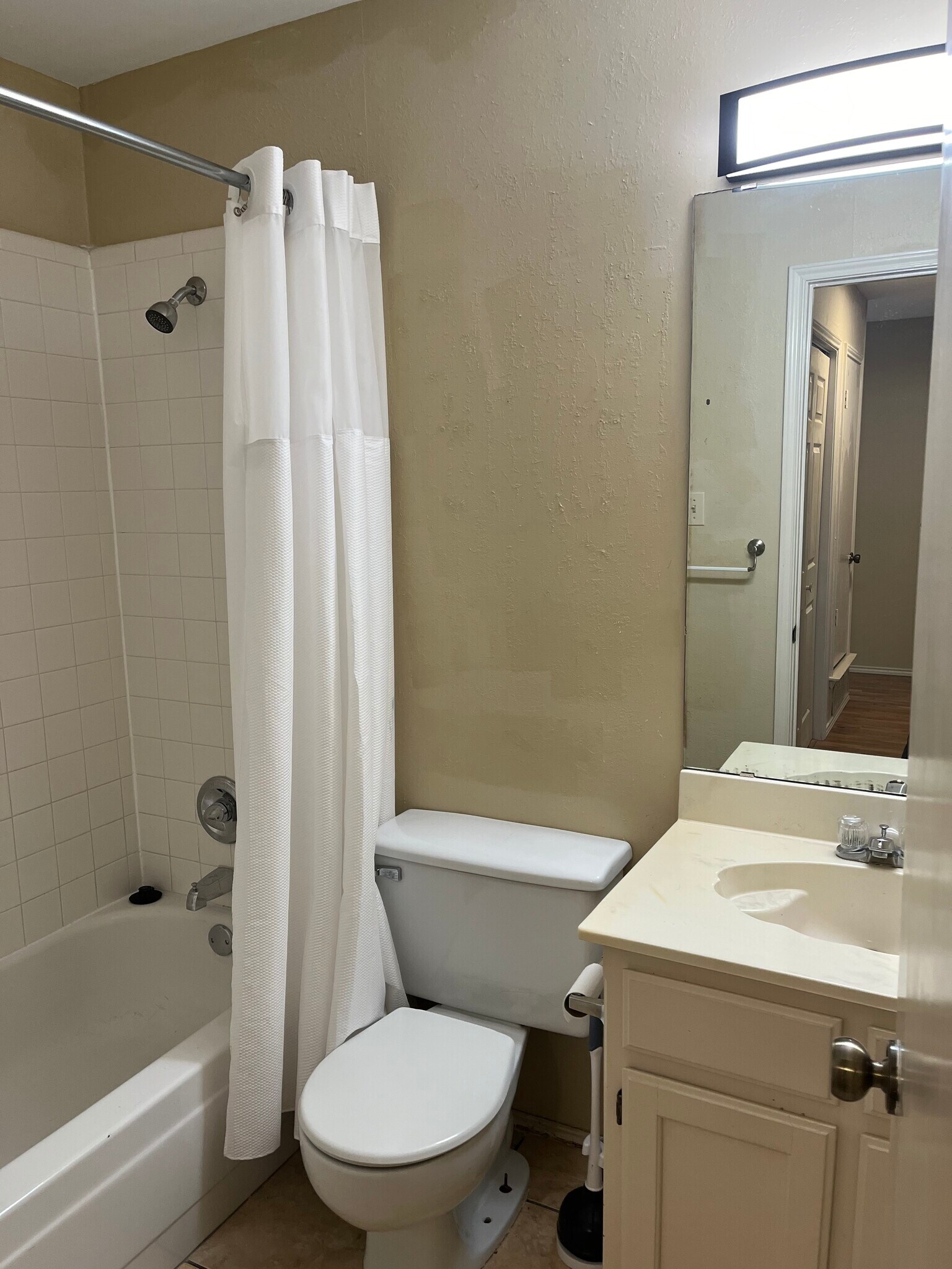 Main Bathroom - 1012 Irene St