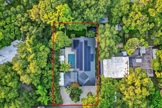 Building Photo - 1511 SW 30th Pl