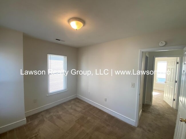 Building Photo - 813 Gilmer Ave NW
