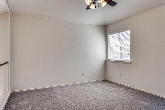 Building Photo - 10300 Laredo Dr