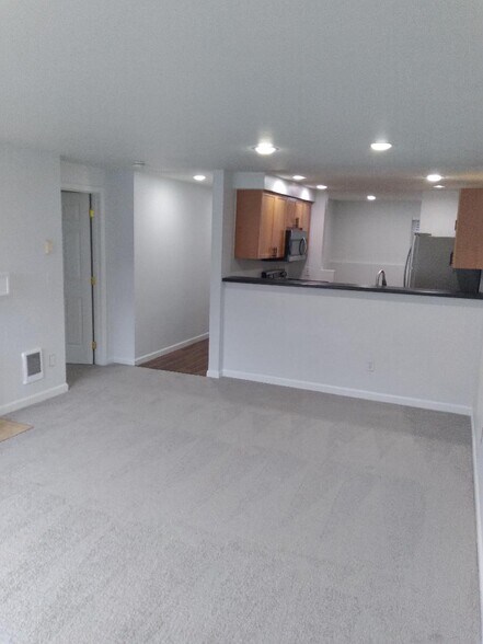 Building Photo - 26205 116th Ave SE