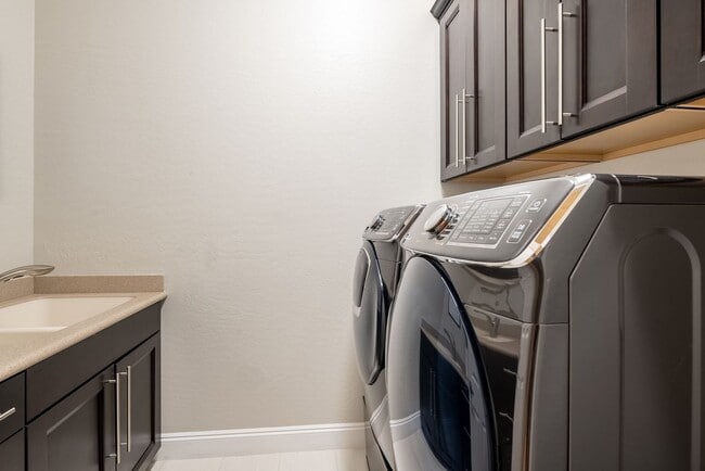 Building Photo - Stunning UPGRADED Furnished Home in Chandler!!!