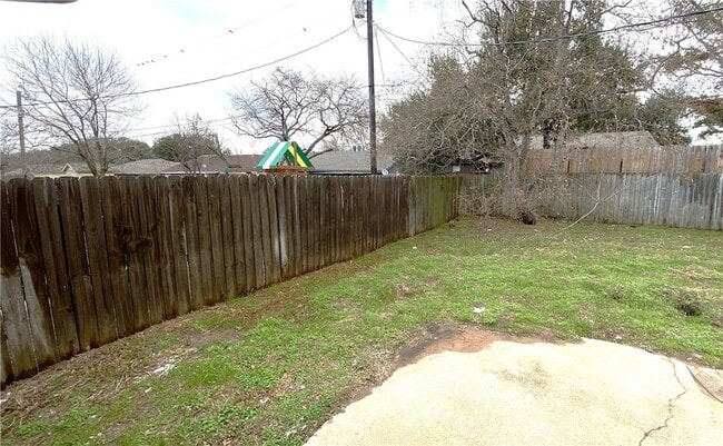 Building Photo - 3317 Longleaf Cir