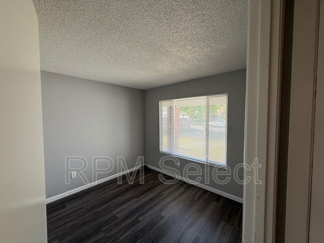 Building Photo - 8826 Grayling Way