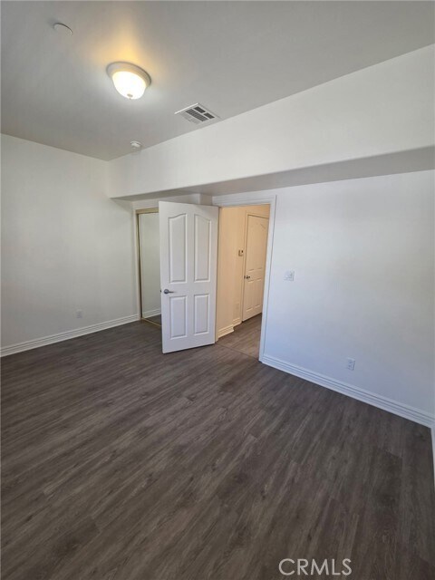 Building Photo - 10220 Samoa Ave