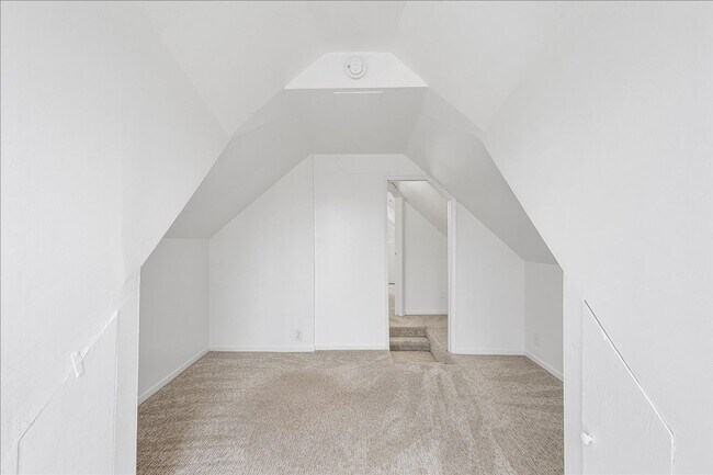 Building Photo - 1817 Sherman St