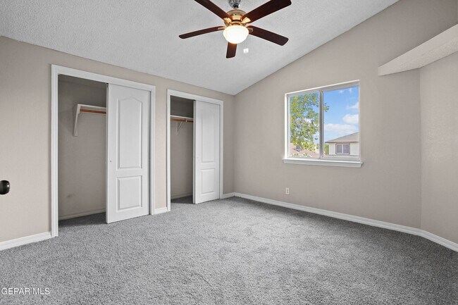 Building Photo - 13713 Paseo del Mar Dr