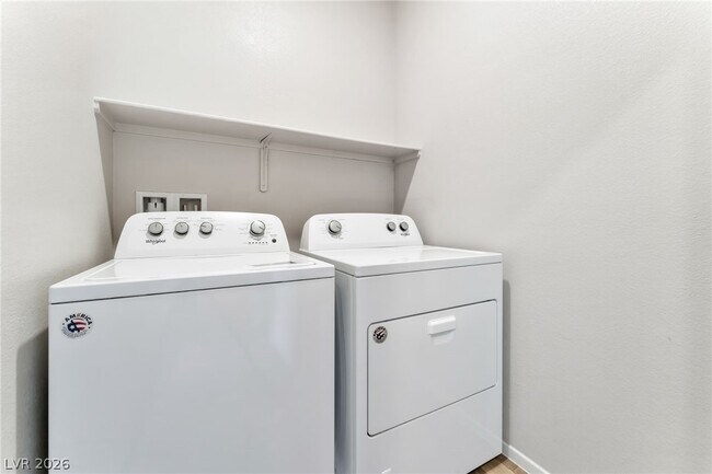 Building Photo - 4660 Blaise Ave