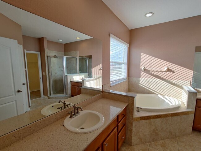 Building Photo - 7801 Seafield Ln