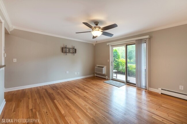 Building Photo - 300 Opatrny Dr