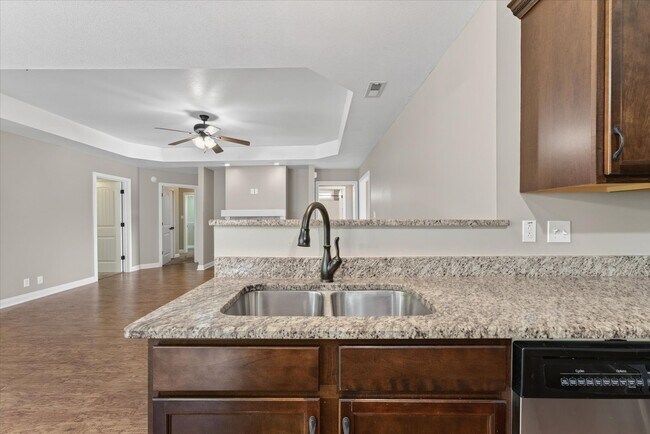 Building Photo - 2228 Killington Dr